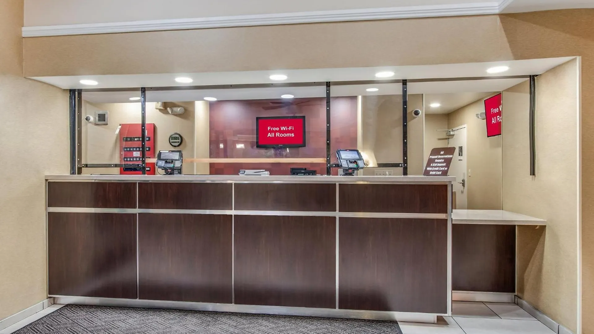 Red Roof Inn Phoenix North - I-17 At Bell Rd 2*,  United States